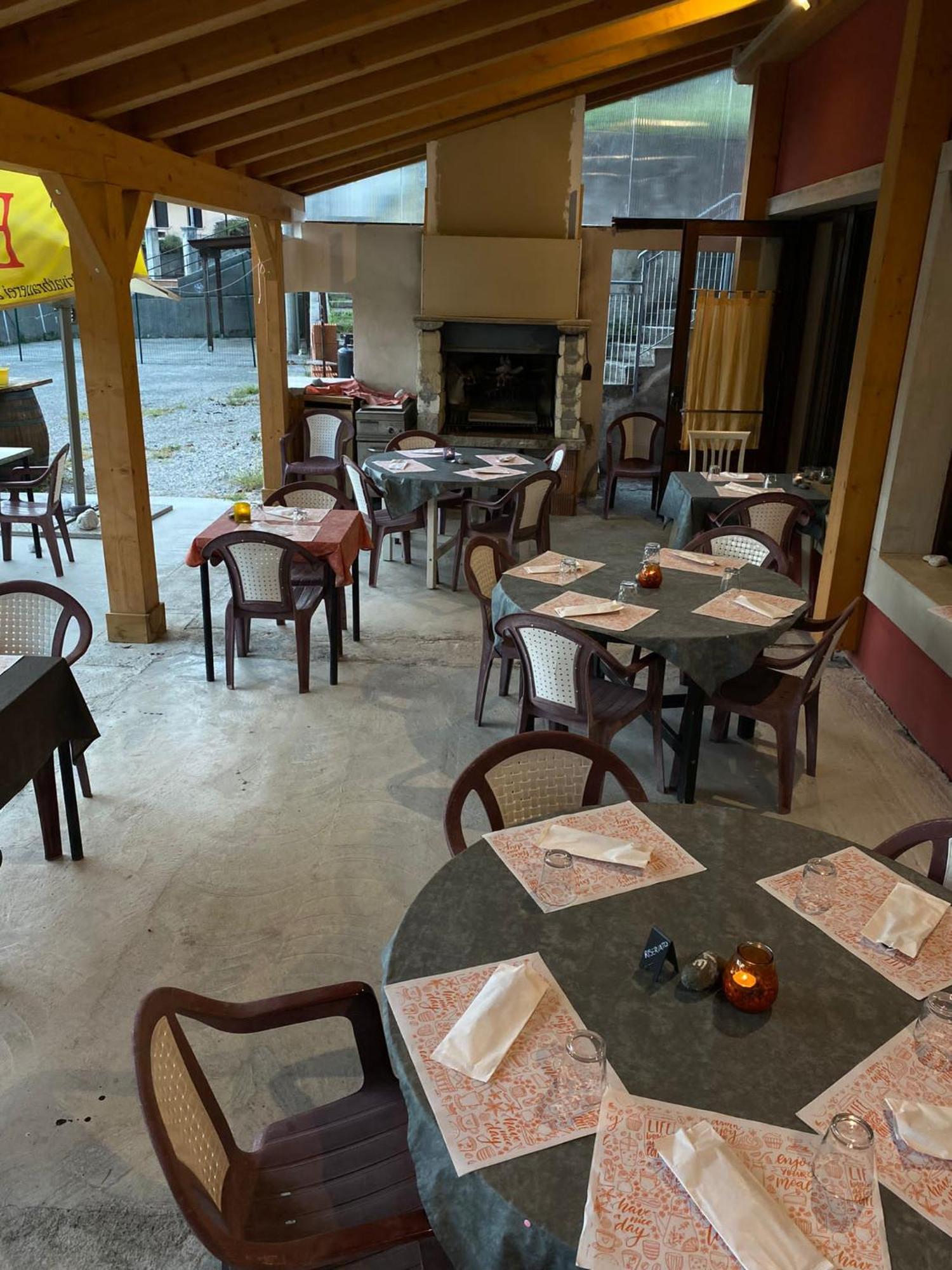 Albergo Alla Posta Anduins Luaran gambar